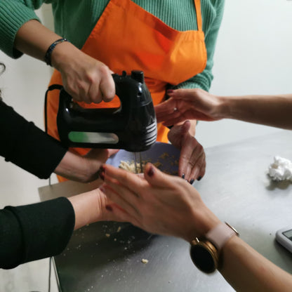 Share a sweet experience with friends. Bake, have fun and bond