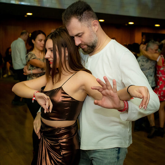 Individual bachata or salsa dance lessons in Plovdiv