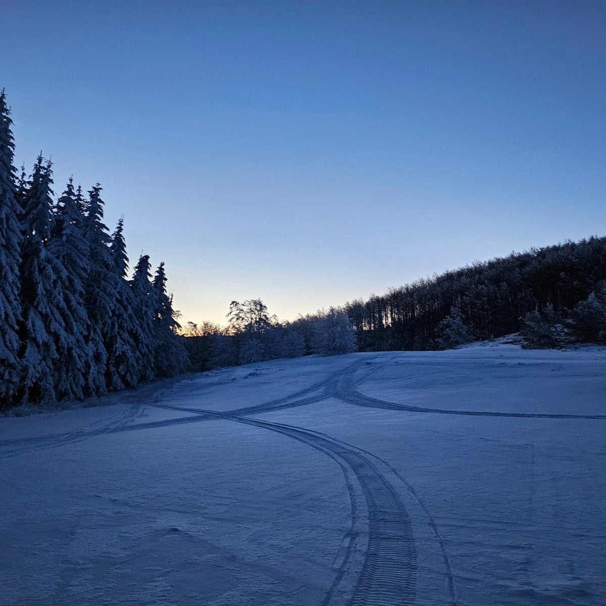 Night snowmobile ride just 50 km from Sofia