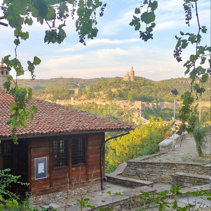 Art getaway in Veliko Tarnovo with an overnight stay and a craft of your choice