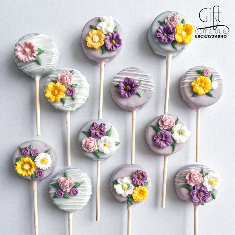 Family workshop “Sweet Delights” - cupcakes and cake pops