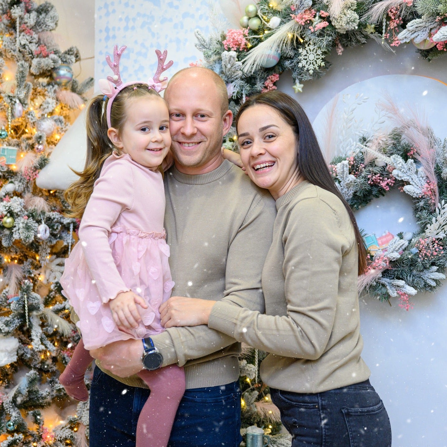 Thematic holiday photoshoot – Memories wrapped in joy