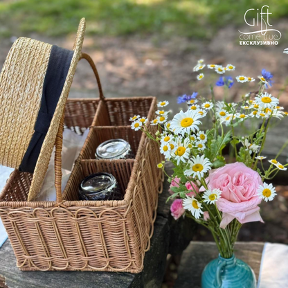 Nature, taste and shared moments – elegant picnic in Vitosha