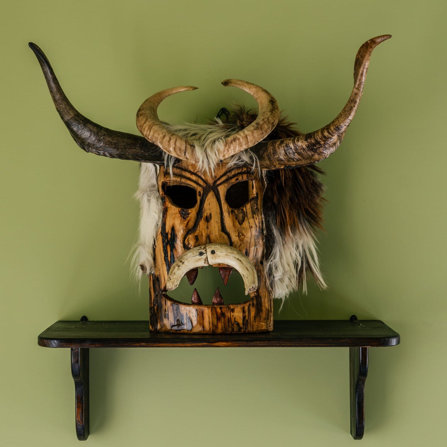 Cozy mountain escape for two near Sofia at Kuker Hut