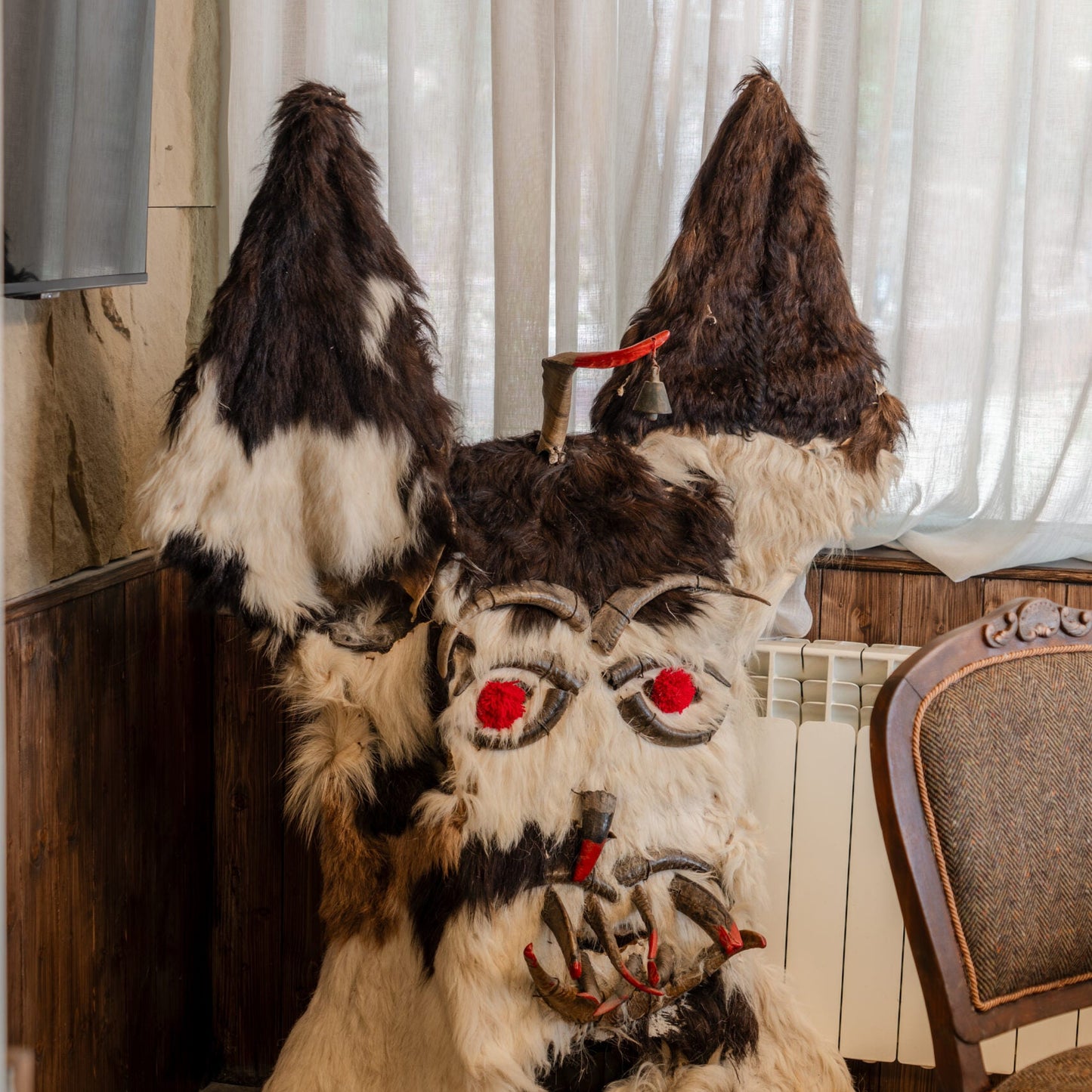 Cozy mountain escape for two near Sofia at Kuker Hut