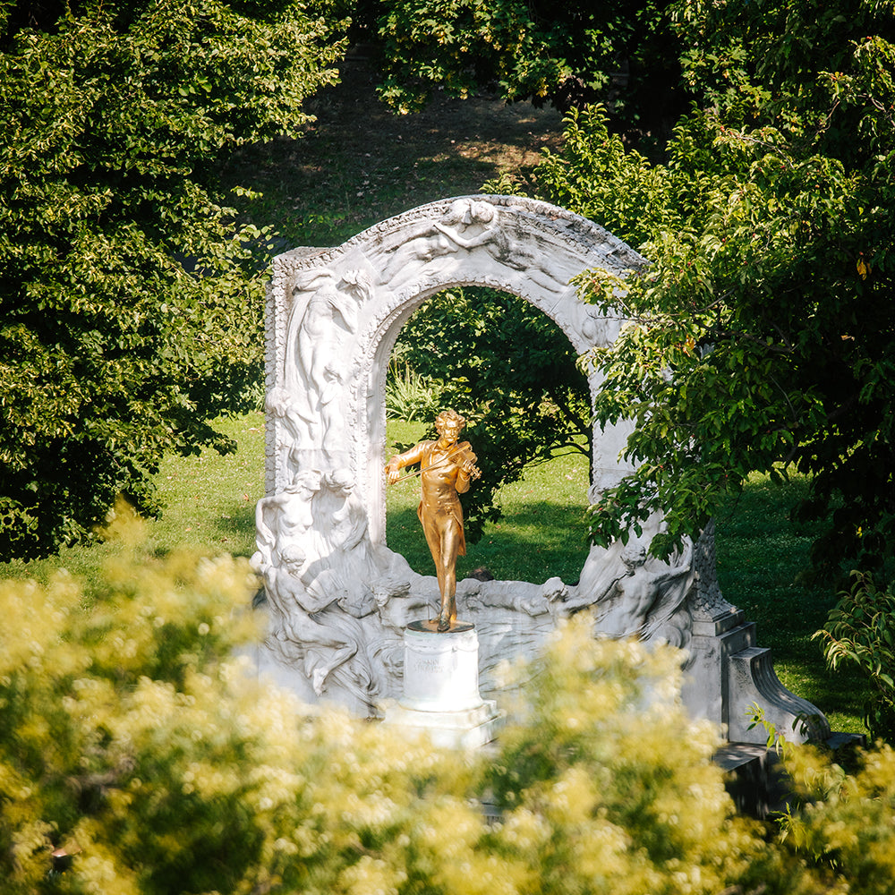 Vienna in all its splendor. 2 days for 2 in a 4-star hotel, a visit, dinner and a concert at Schönbrunn