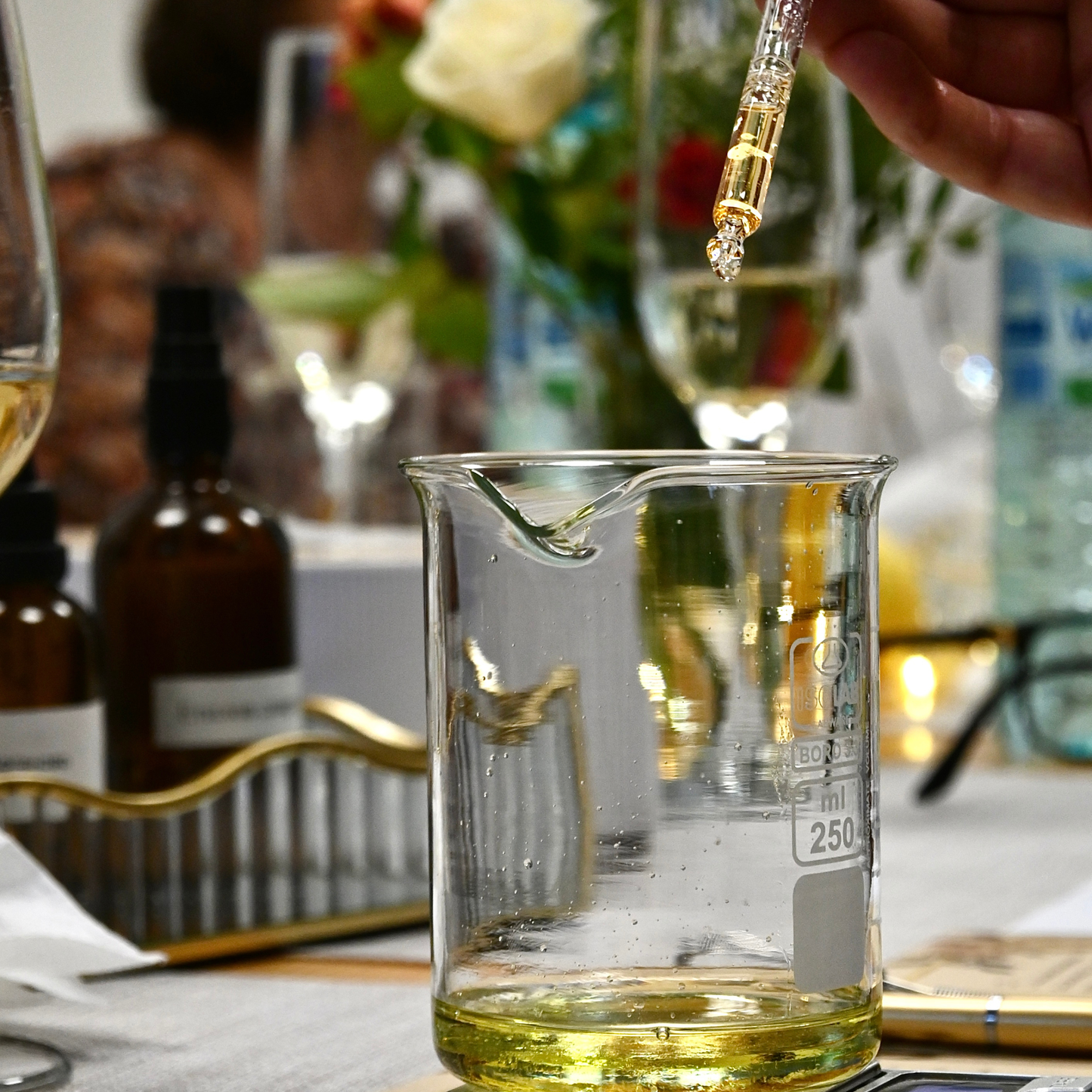 Cosmetic workshop: Create your own personalized super face serum