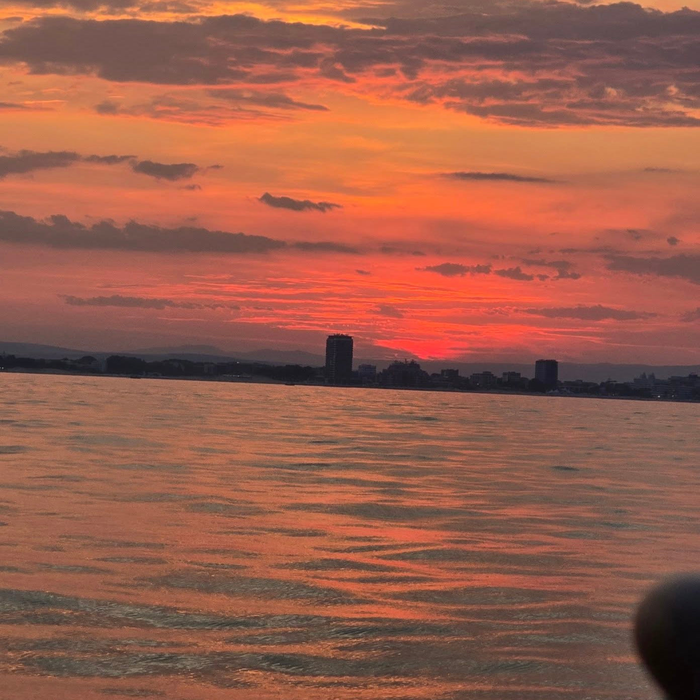 Morning, afternoon, or evening cruise on the Miss Melody motor yacht