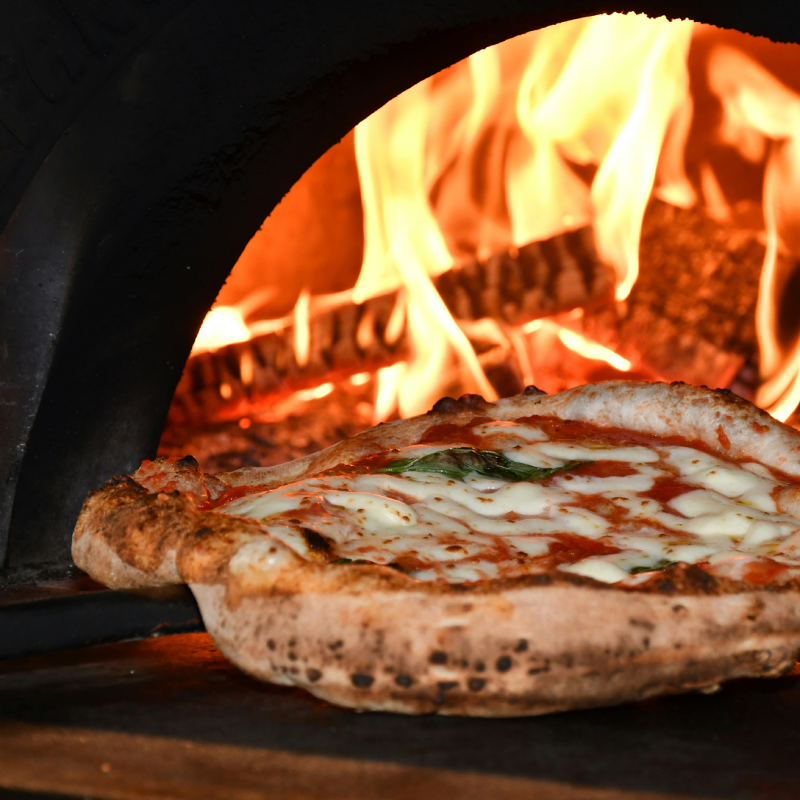 Sourdough pizza: Neapolitan vs American style – one-day hands-on course