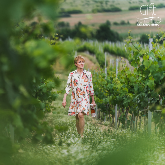 Wine tour and gourmet for two in a boutique winery Zaara Estate