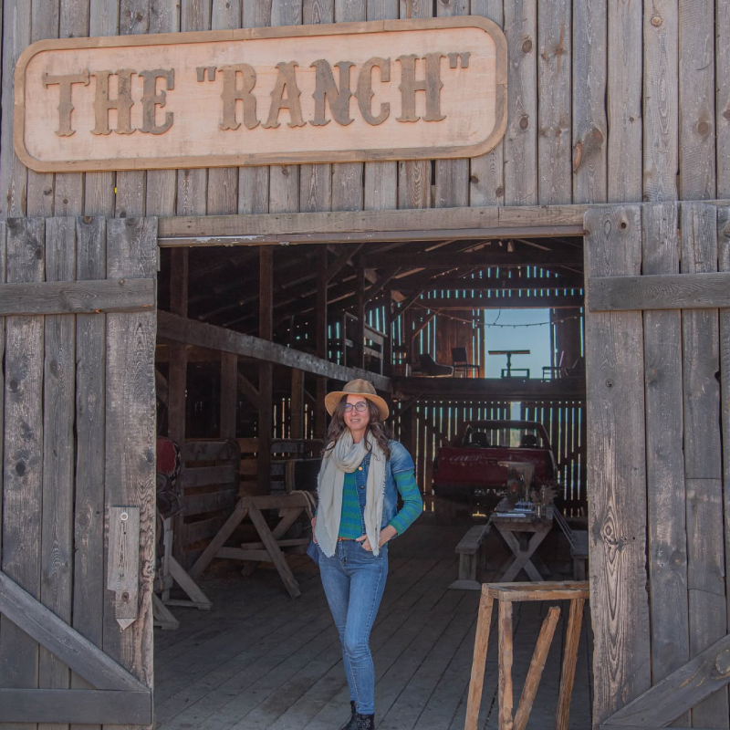 Wild Wild West! A package of individual Mustang riding lessons for beginners in an authentic ranch