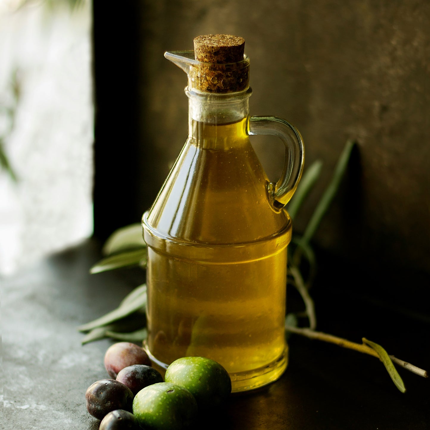 Olive oil and Mediterranean cuisine