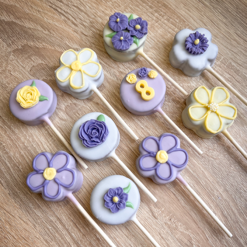 Family workshop “Sweet Delights” - cupcakes and cake pops