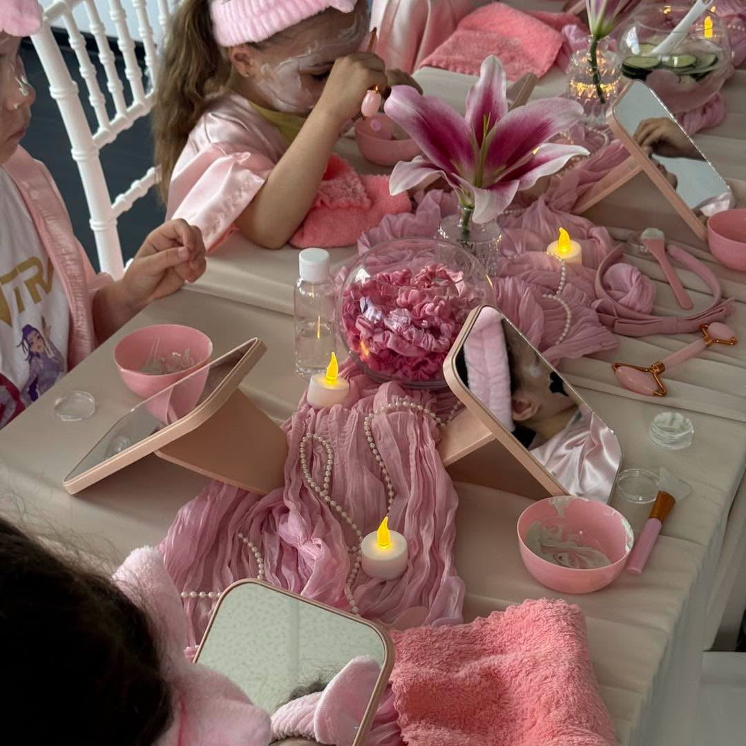 A magical adventure for little ladies
