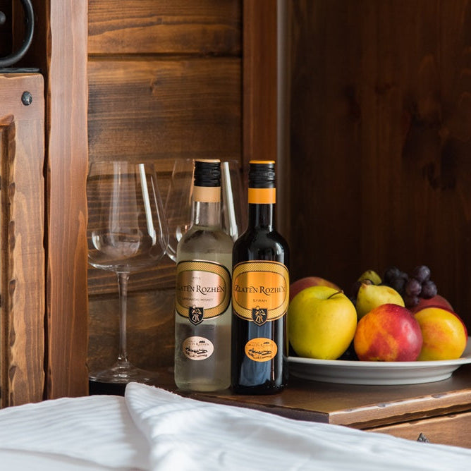 Vintage Wine romance for two. Zlaten Rozhen