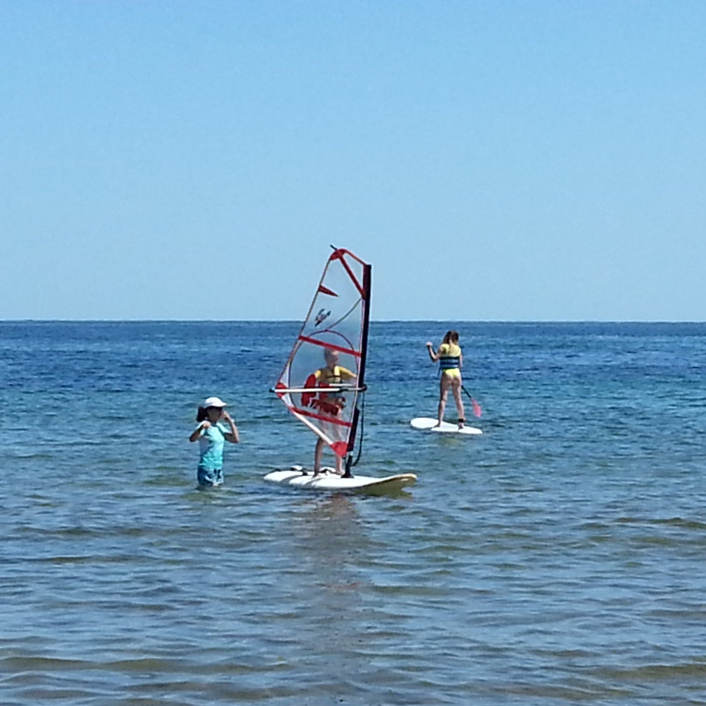 Surfing, kayaking, sailing or paddle board lessons and 2 nights for two by the sea. Camping Nestinarka