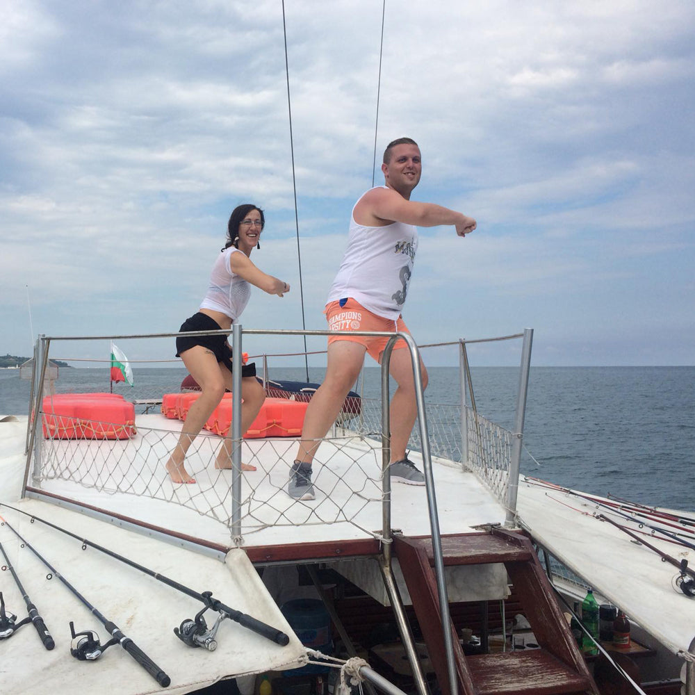 Half-day yacht picnic. Sailing excursion 3 hours in the endless blue sea