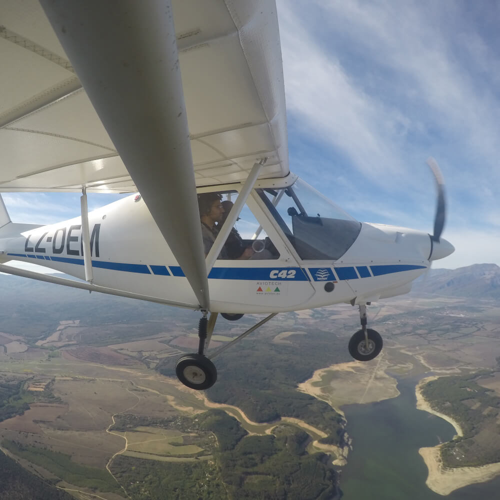 Individual practical course in piloting a plane. High into the sky!