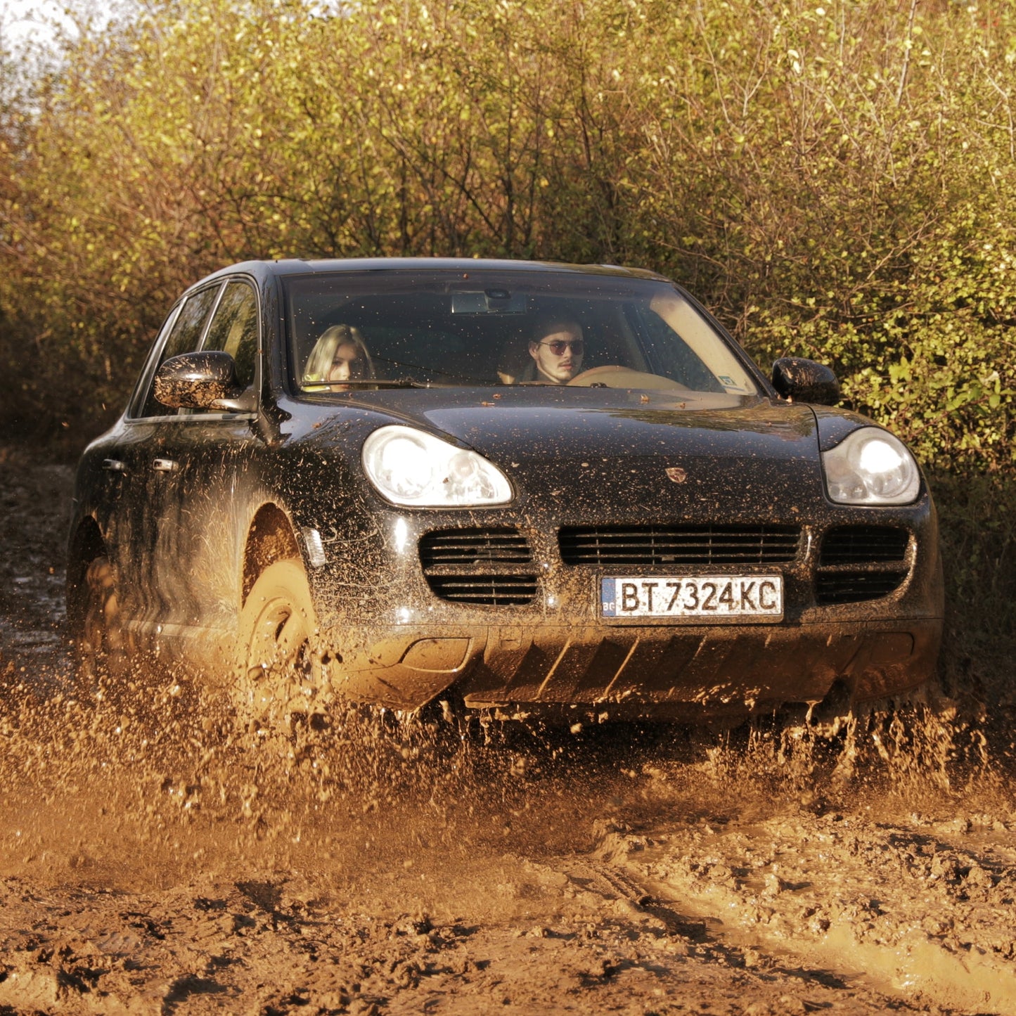 Exclusive off-road adventure with Porsche Cayenne jeep. Veliko Tarnovo