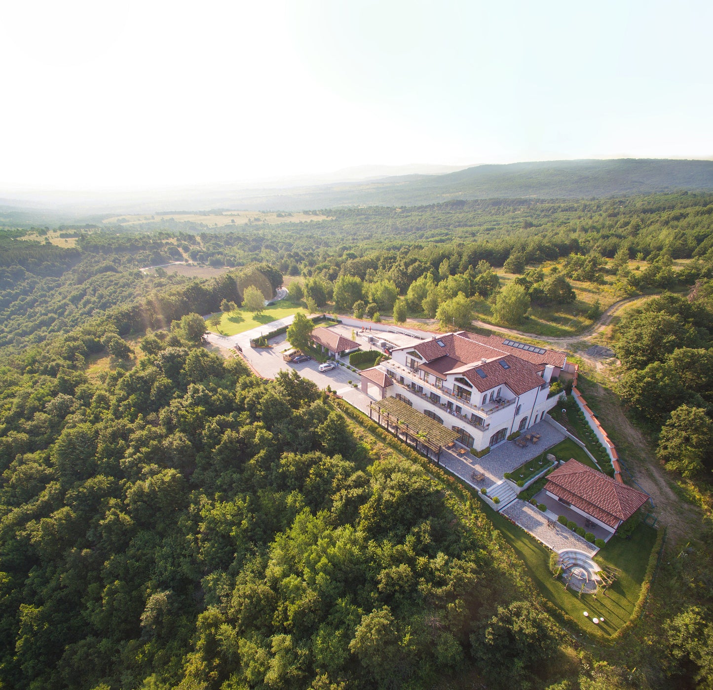 Wine tour and gourmet for two in a boutique winery Zaara Estate