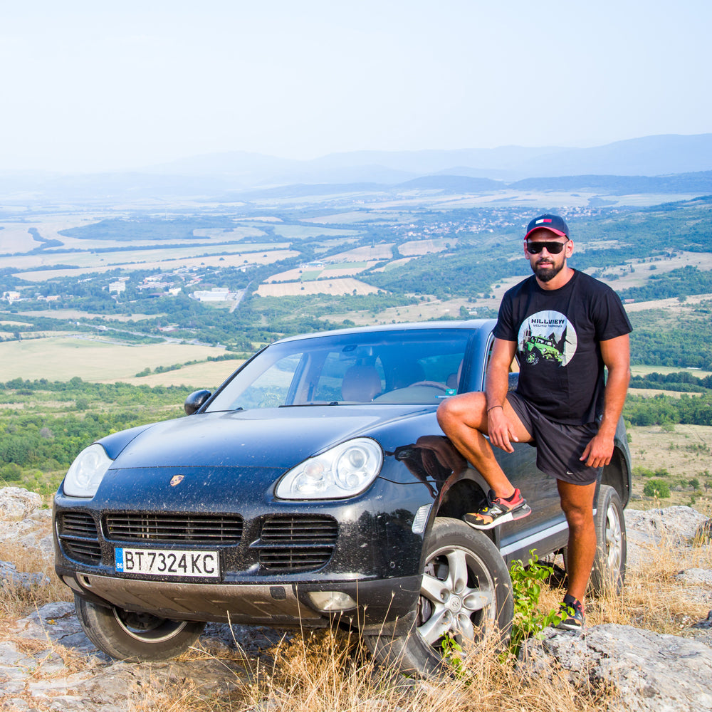 Exclusive off-road adventure with Porsche Cayenne jeep. Veliko Tarnovo