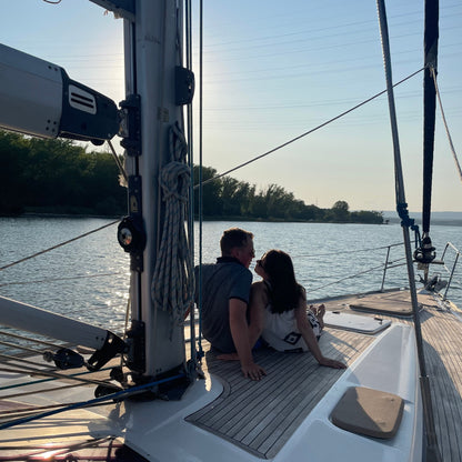 Romance under the stars: Yacht dinner and overnight stay
