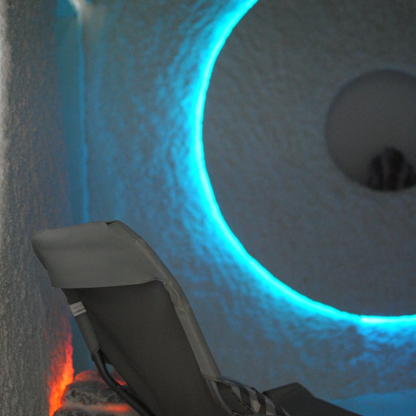 Flotation and Massage in a Salt Cave for Holistic Relaxation